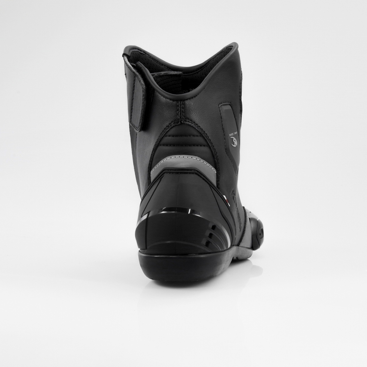 BK-085 �����������ץ롼�ե饤�ǥ��󥰥��硼�ȥ֡���