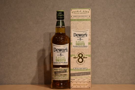 デュワーズ イリーガルスムース 正規品 40.0% 700ml｜こみや酒店