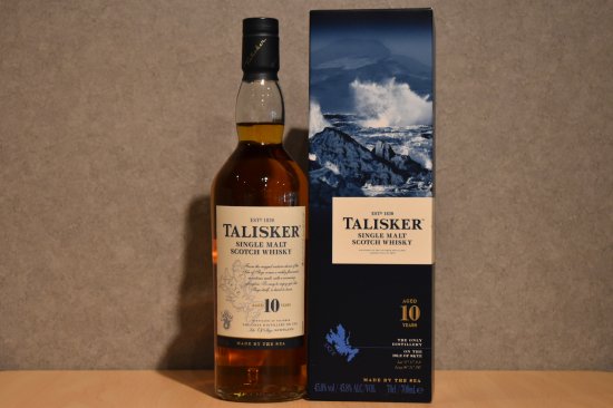 タリスカー 10年 シングルモルト 旧ボトル 700ml 45.8%【S】 Amazon.co.jp: 【旧ラベル】タリスカー 10年 45.8度 700ml [並行