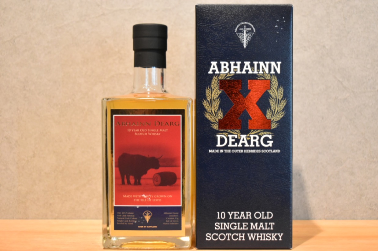 【入手困難】ABHAINN DEARG 10年／アビンジャラク10年 アビンジャラクX 10年 シングルモルト 正規品 46.0% 700ml｜こみや