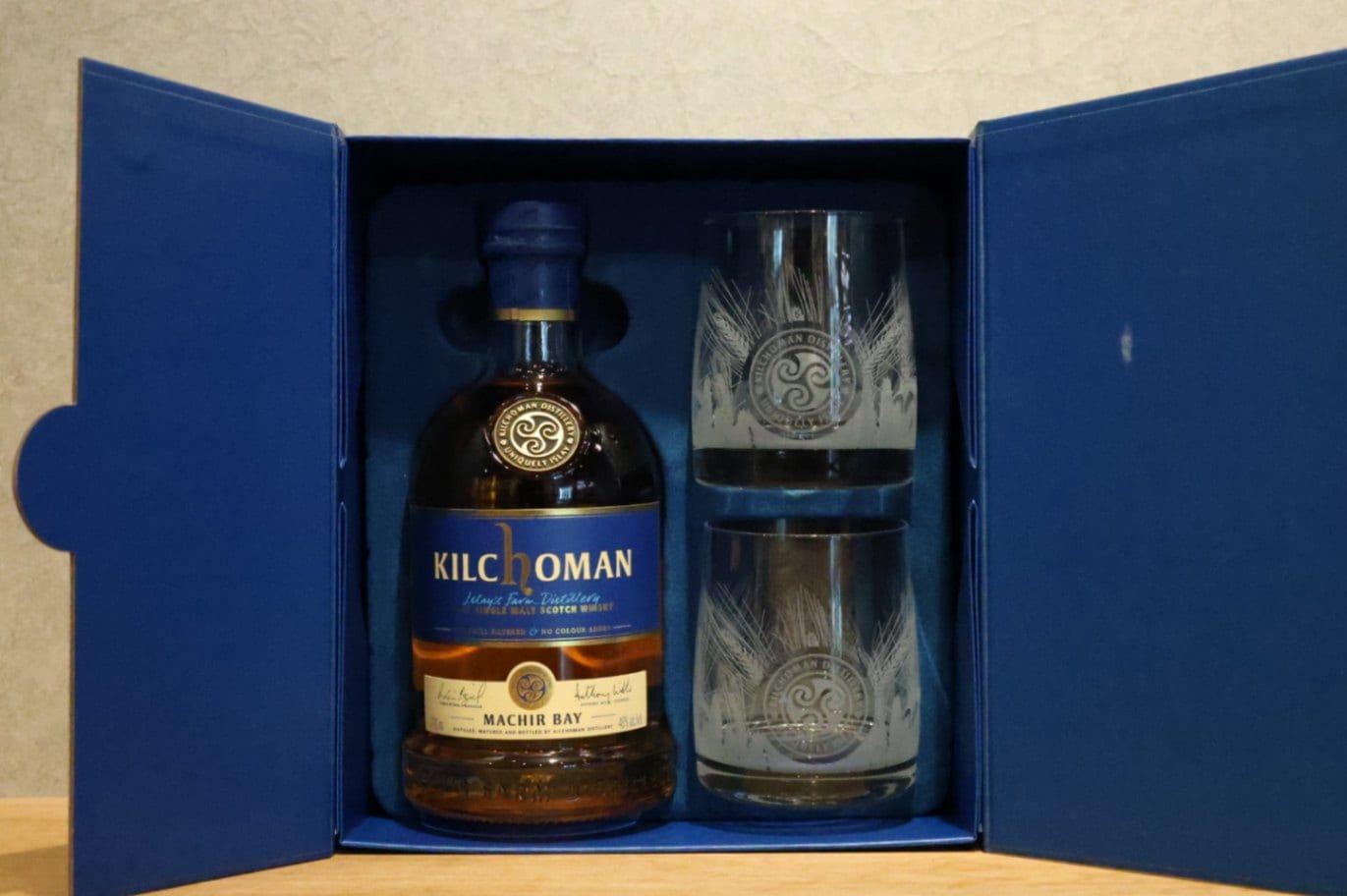 キルホーマン マキヤ―ベイ タンブラーパック 正規品 46.0% 700ml｜こみ