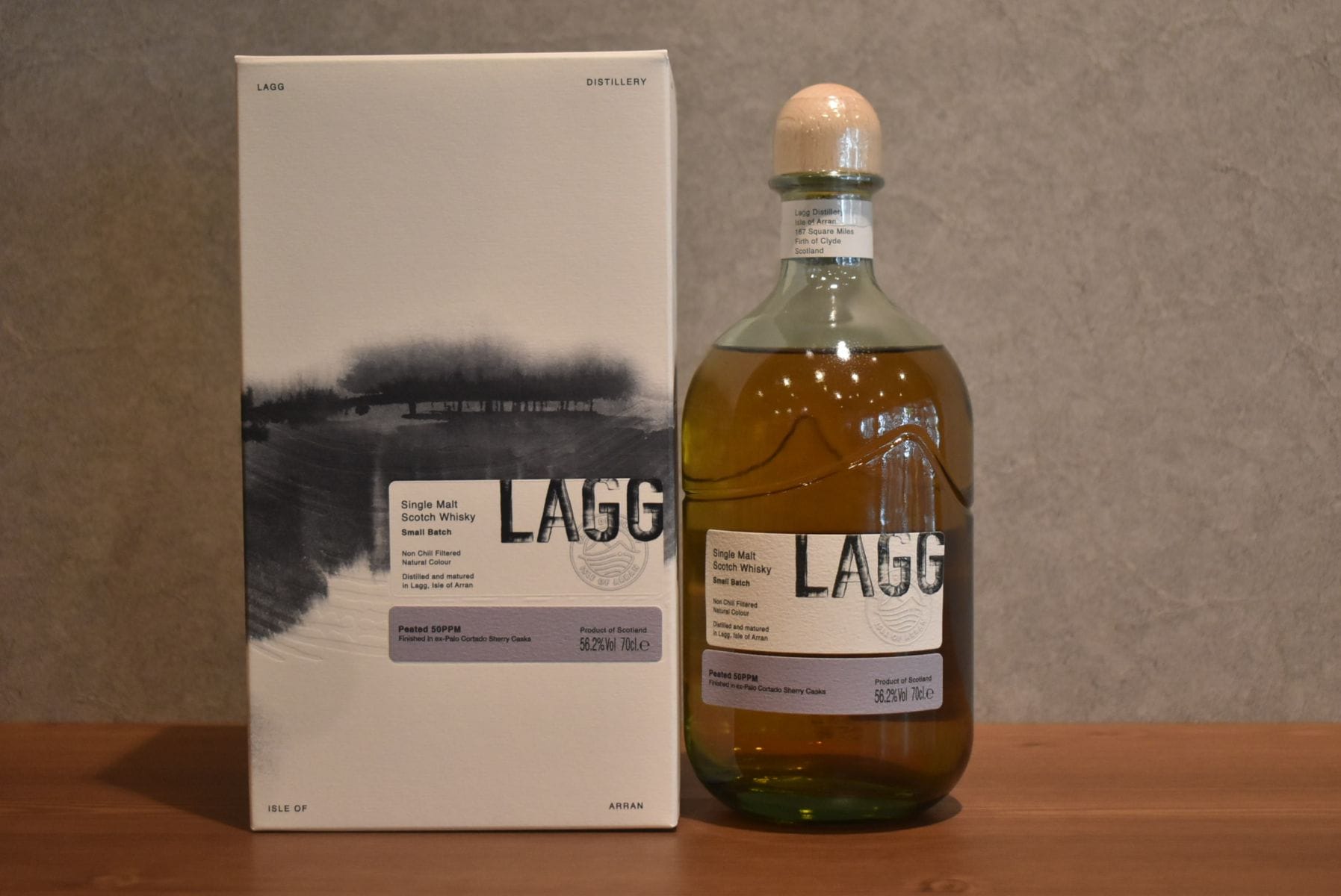 ◆ ラグ スモールバッチ パロ・コルタドシェリーフィニッシュ 正規品 56.2% 700ml ◆