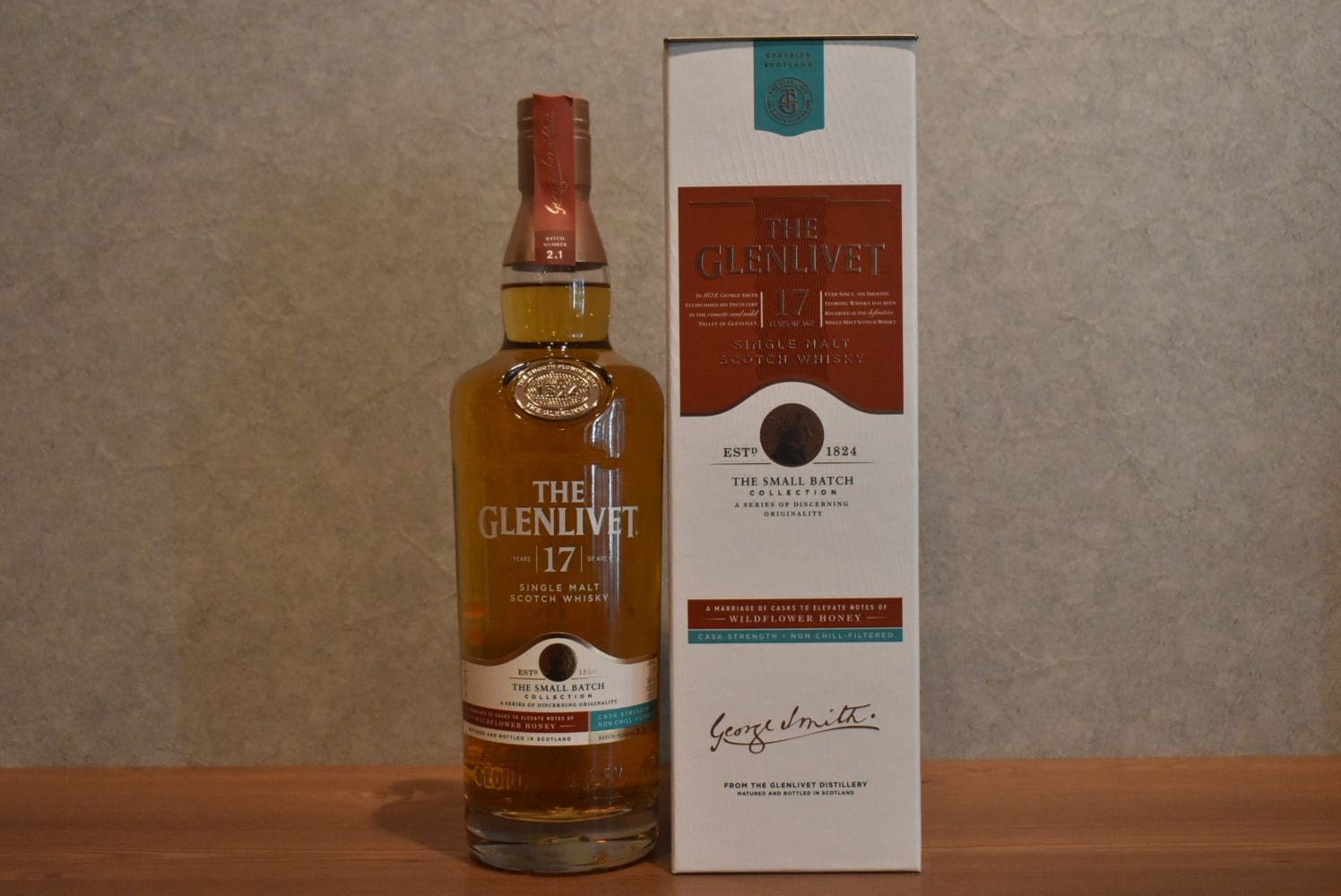 ◆ ザ グレンリベット17年 スモールバッチ 正規品 40.0% 700ml ◆