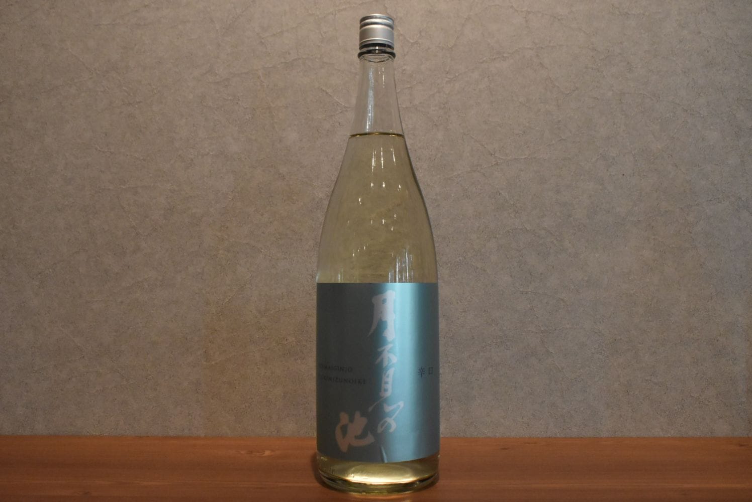 ◆ 月不見の池 辛口純吟 五百万石 1800ml ◆