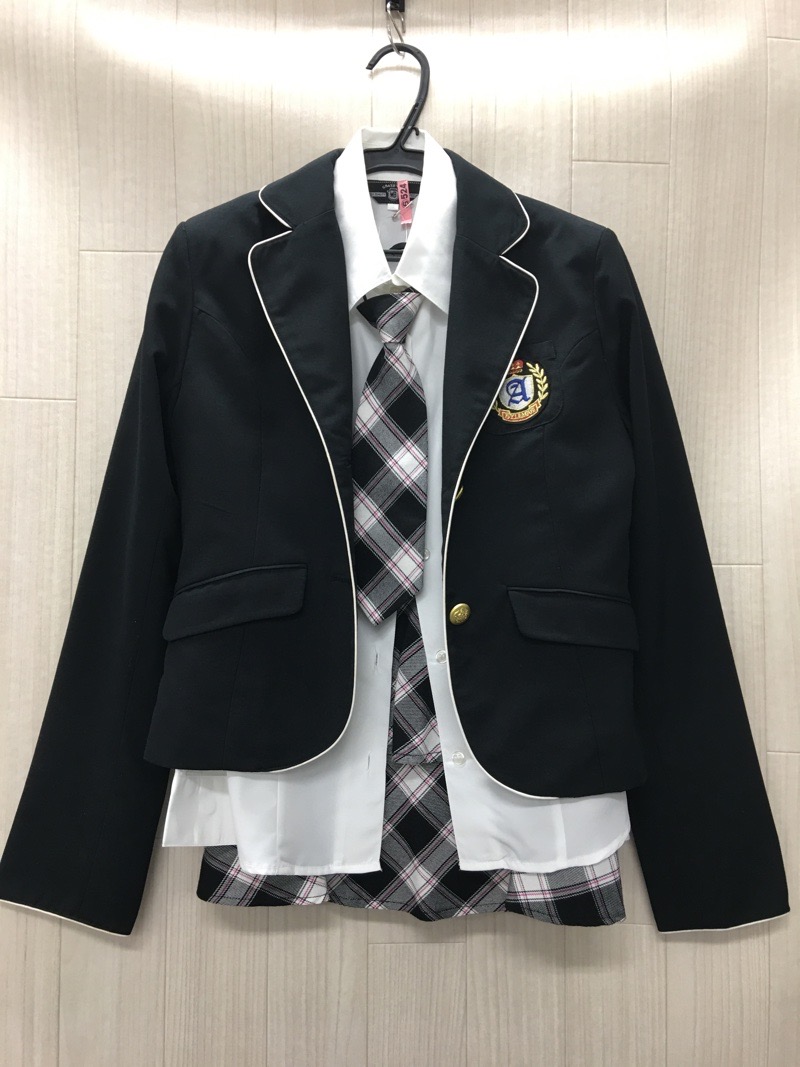 フォーマルスーツ　４点セット　【0106523】