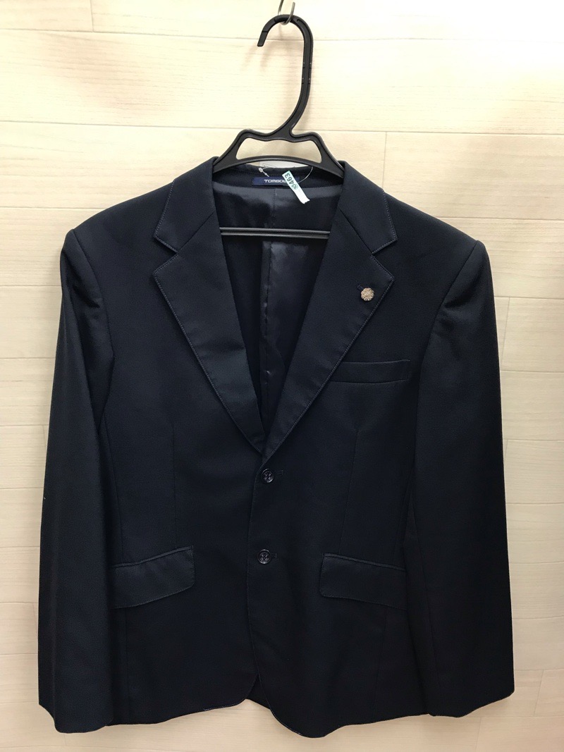 神奈川県　伊勢原高校　男子ブレザー　【0210463】