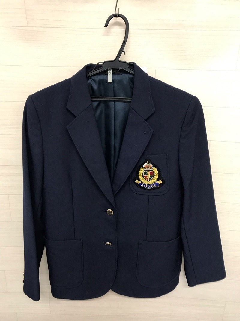 神奈川県　愛川中学校　女子ブレザー　旧デザイン　【0303573】