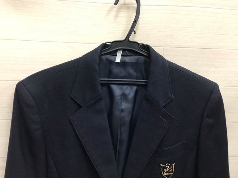 神奈川県　　向上高校　女子ブレザー　旧ボタン【0302774】