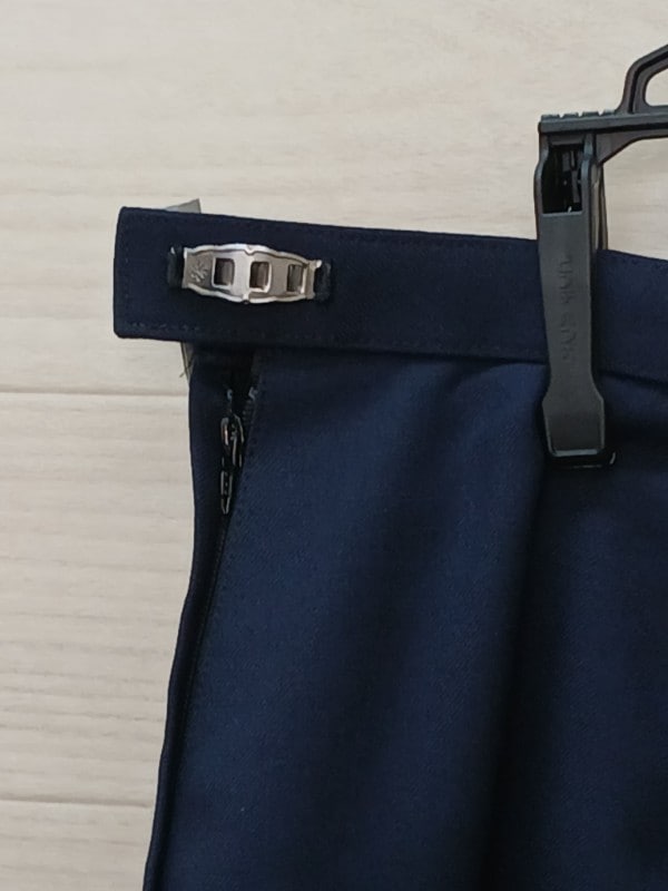 神奈川県　秦野高校　スカート（冬）　【0304748】