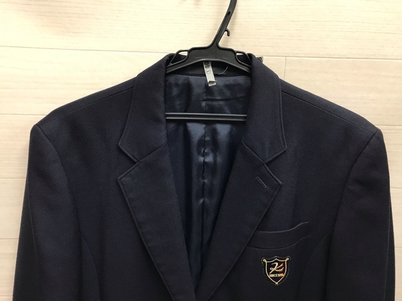 神奈川県　向上高校　女子ブレザー　旧ボタン【0301805】