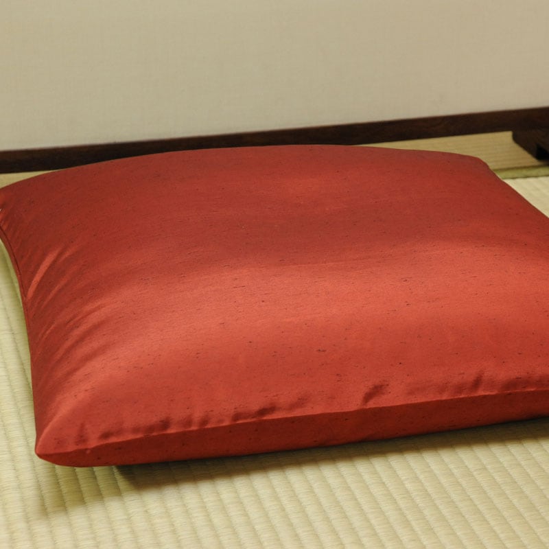 座布団カバー 先染め織物『紬カラー』 臙脂色（えんじいろ） | 座布団