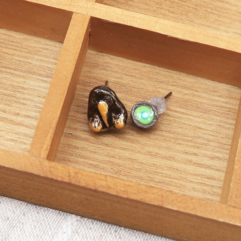 【アミューズeli??】 キーウィのアクセサリー ★ピアス ◆◆ イヤーアクセサリーAelz26