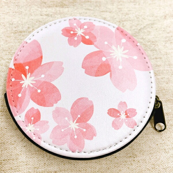 シマエナガ コインケース 丸型 ★シマエナガのspring2021 ことり 小鳥 雑貨 グッズ 小銭入れ ミニ財布 合成皮革 フェイクレザー 高級感 丈夫 ファスナー マチ付き イラスト かわいい おしゃれ 鳥柄 桜 春 小物入れ ミニポーチ アクセサリーポーチ マルチポーチ【ぴよ手帖】