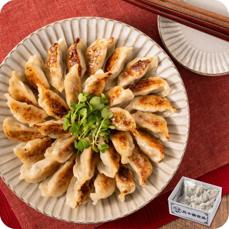 産地直送【黒豚餃子 1kg】中華 中華料理 おつまみ 家飲み 内祝い パーティー 送料無料