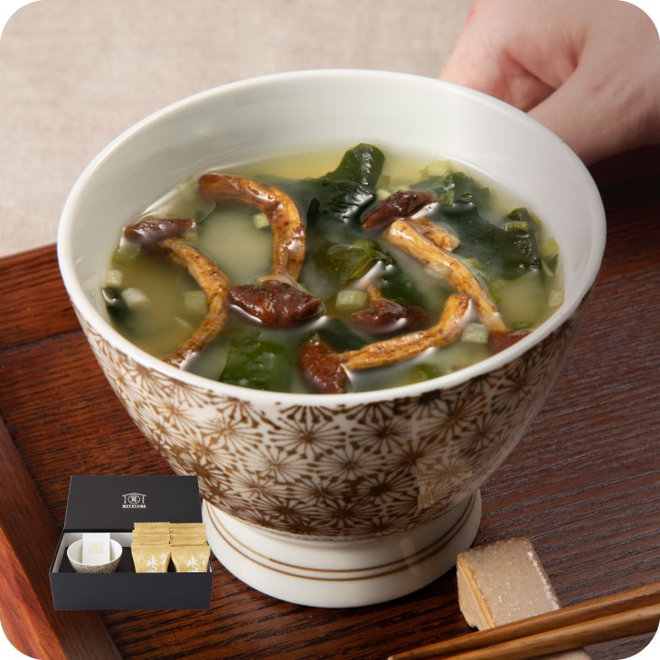 産地直送【 博多すぎたけ味噌汁と波佐見焼お碗ギフトセット 】フリーズドライ味噌汁10袋＋波佐見焼お碗