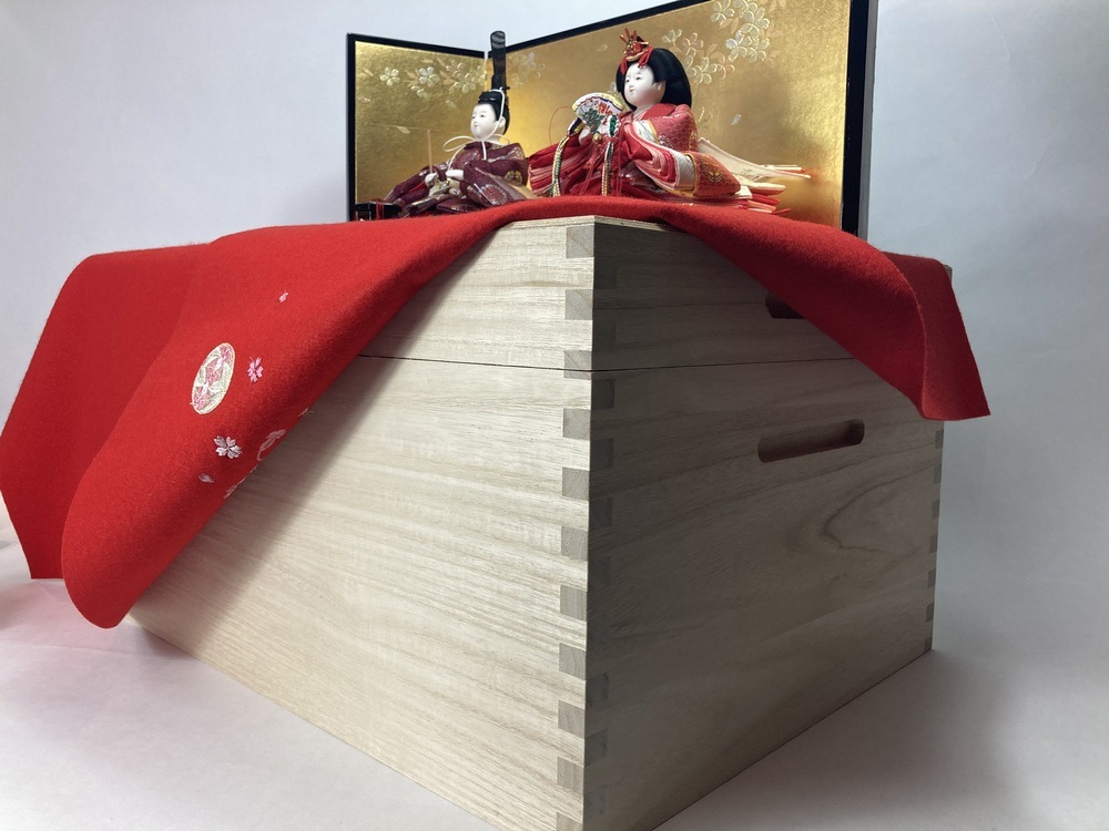 三寸おぼこ雛五人<BR>オリジナル桐収納飾り