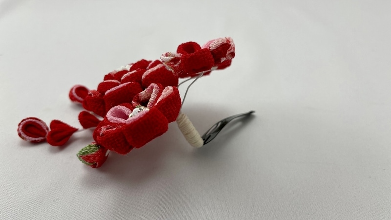 羽子板<br>つまみ細工の髪飾り付