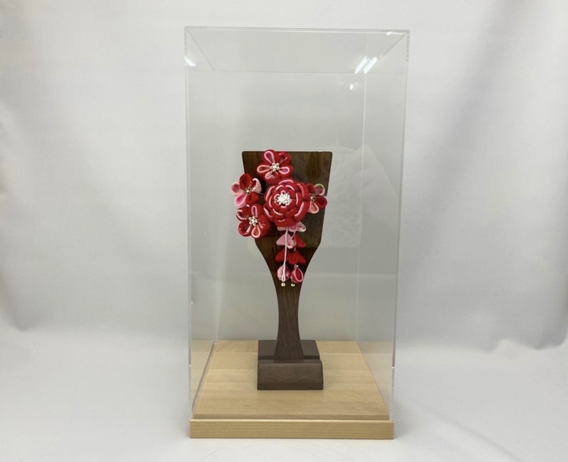 羽子板<br>つまみ細工の髪飾り付