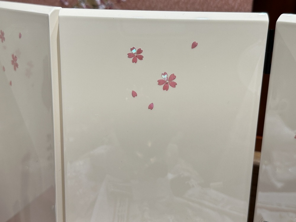 三寸<BR>おぼこ雛京刺繍飾り