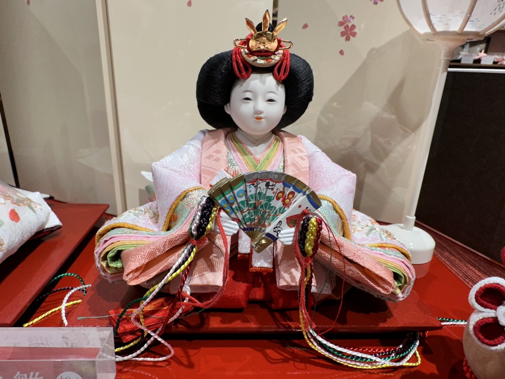 三寸<BR>おぼこ雛京刺繍飾り