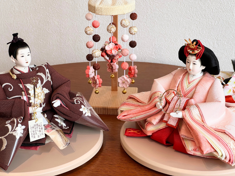 松寿つるし<br>「小花（丸）モカ・ムース」台付