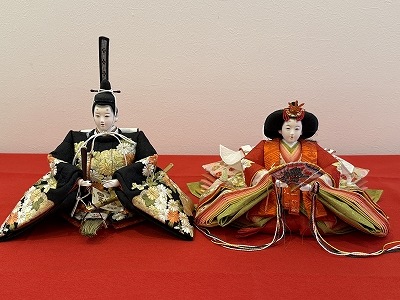 【USED】雛人形 京友禅全彩【金彩京の舞】 USED】雛人形 京友禅全彩【金彩京の舞】 雛人形 新王飾り