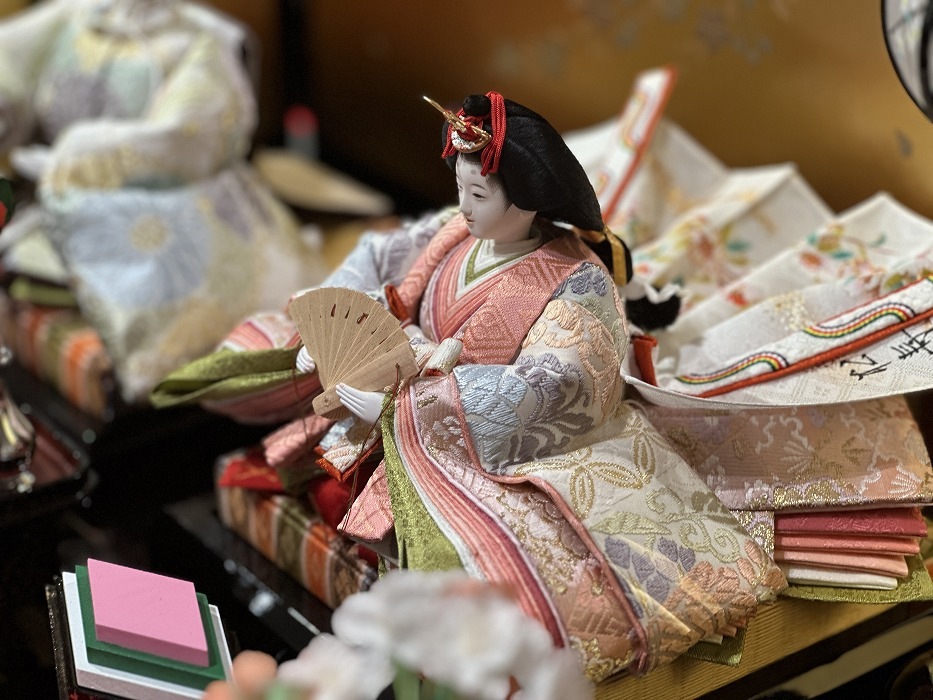 十一番<BR>袋帯親王飾り