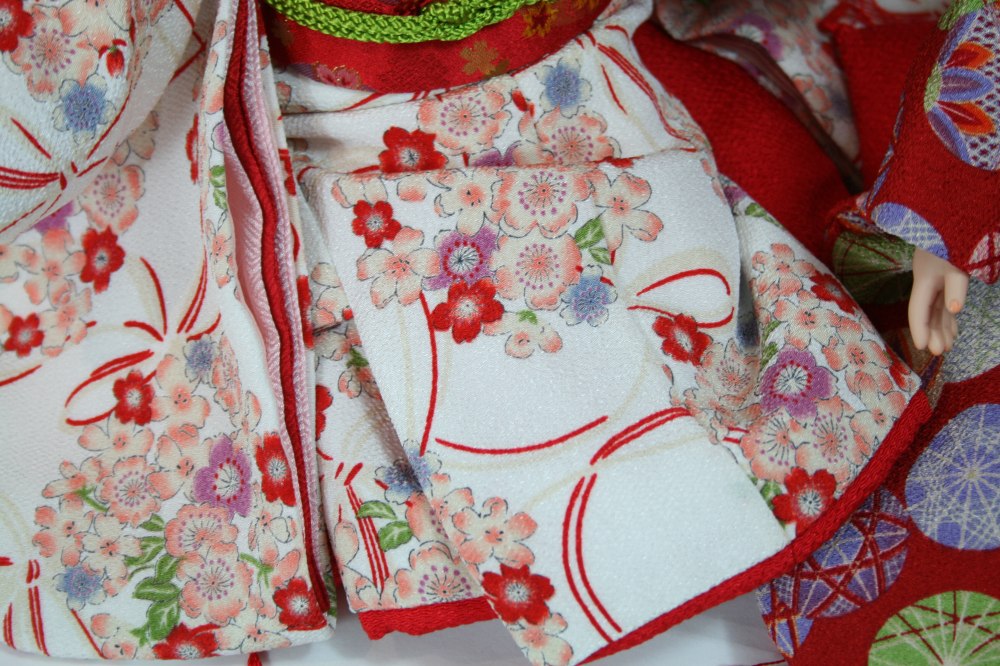 座り市松人形「お座りさん」