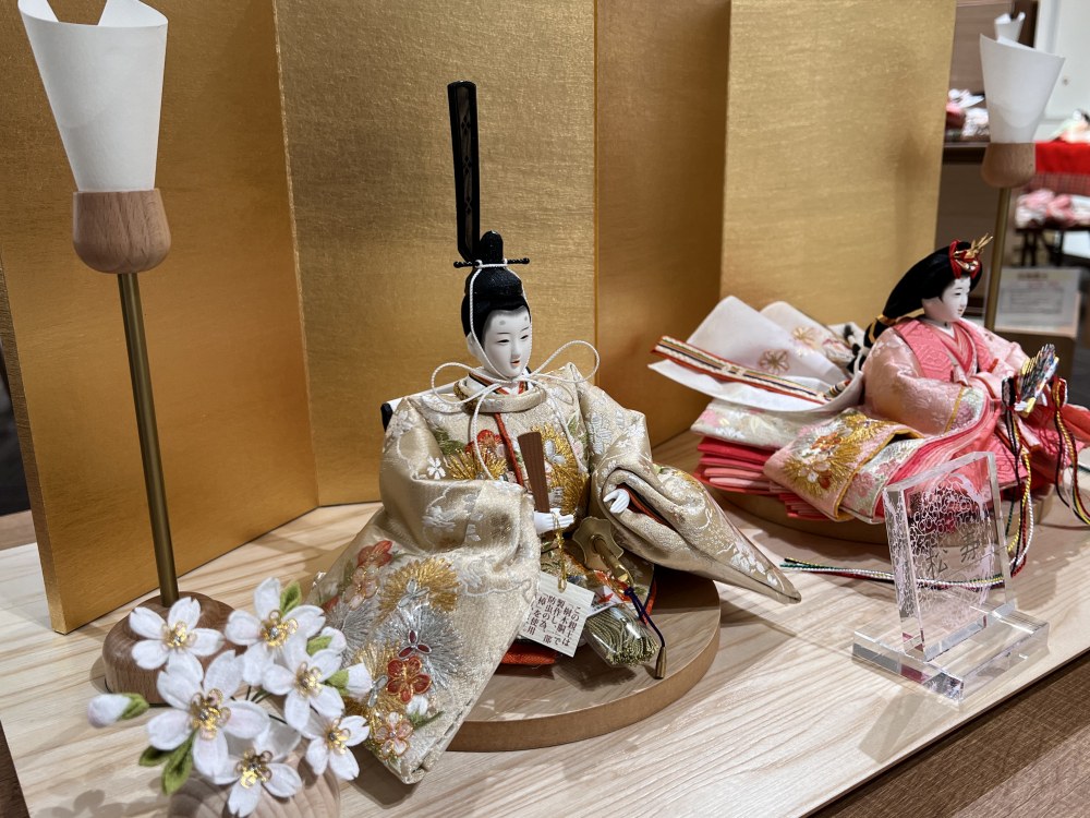 十一番<BR>親王飾り