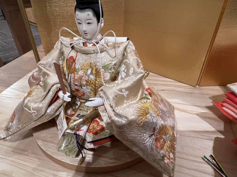 十一番<BR>親王飾り