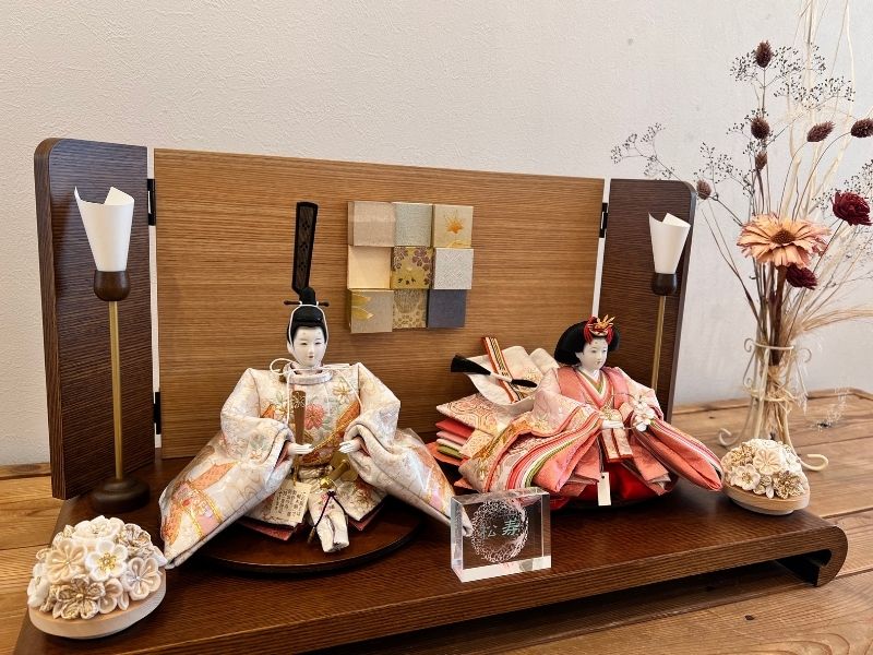 十一番<BR>金彩京刺繍親王飾り