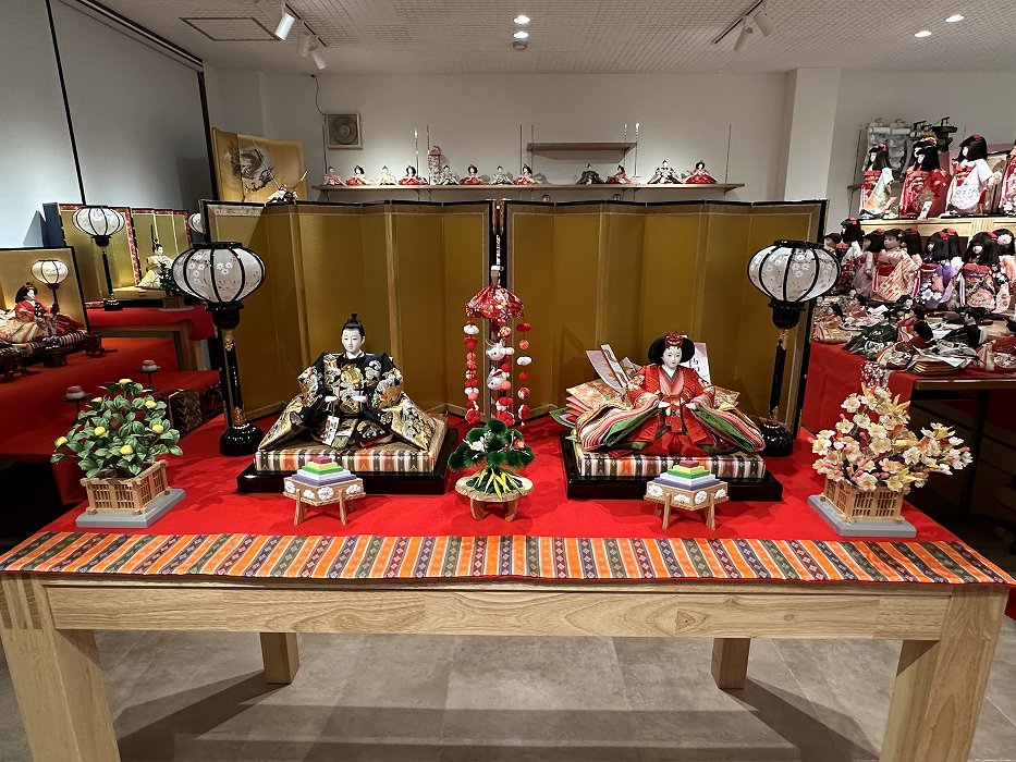 九番<BR>金彩京刺繍親王飾り