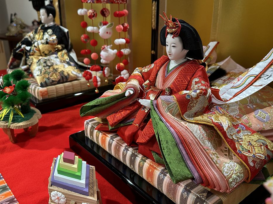 九番<BR>金彩京刺繍親王飾り