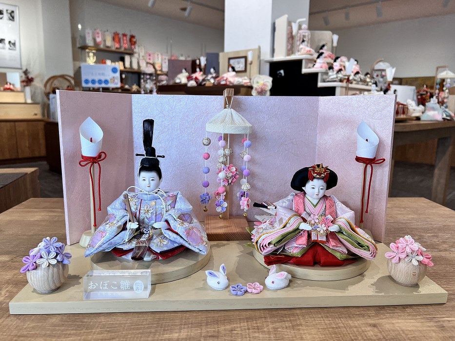 三寸<BR>おぼこ雛京刺繍飾り