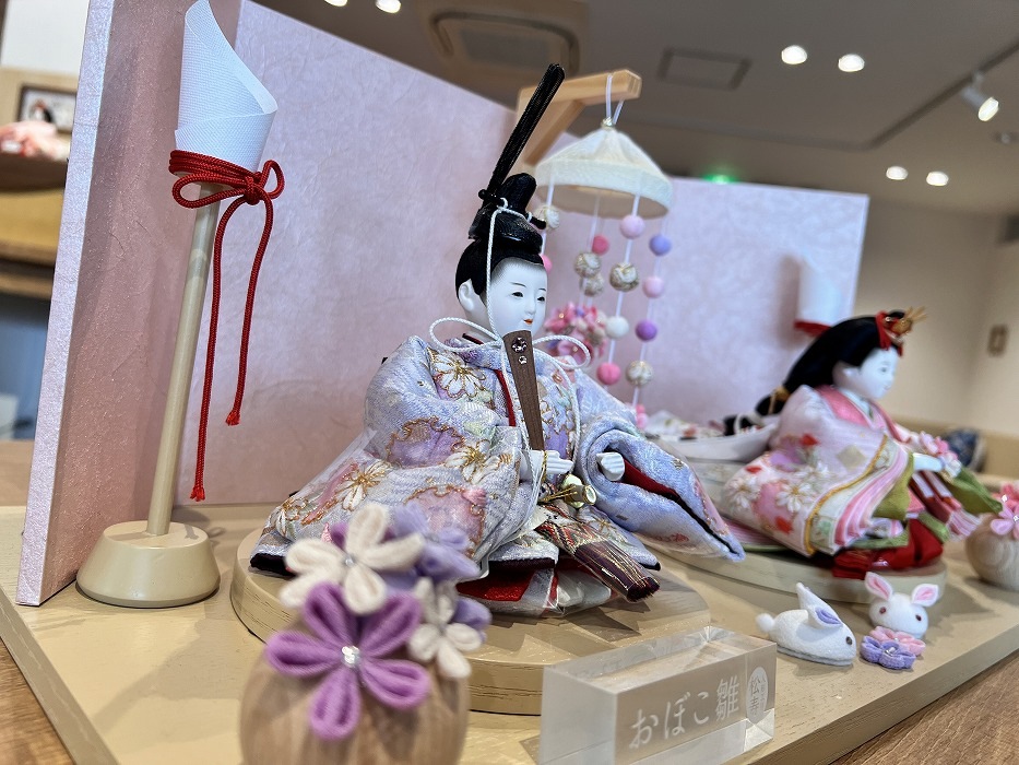 三寸<BR>おぼこ雛京刺繍飾り