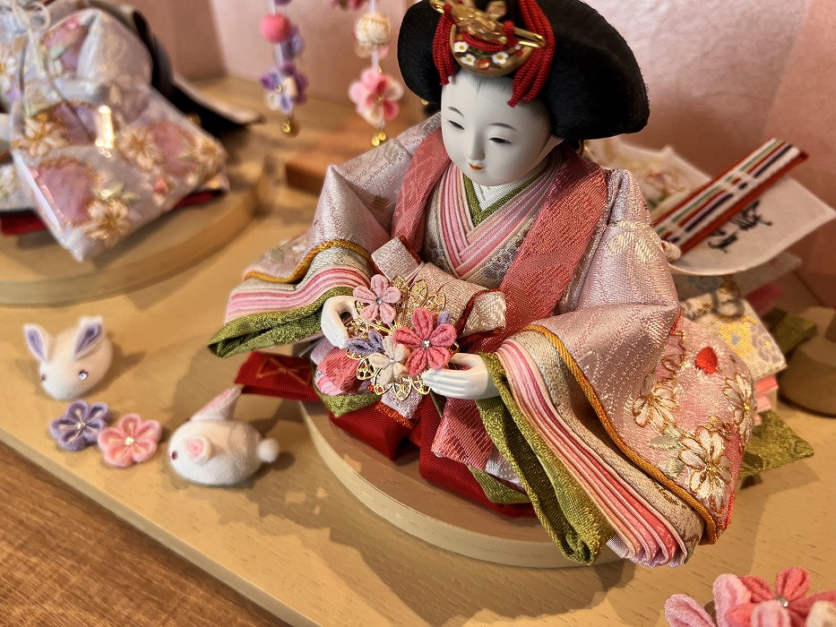 三寸<BR>おぼこ雛京刺繍飾り