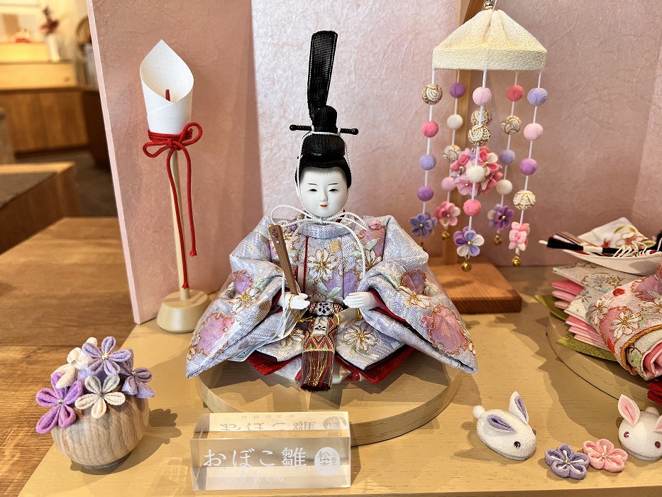 三寸<BR>おぼこ雛京刺繍飾り