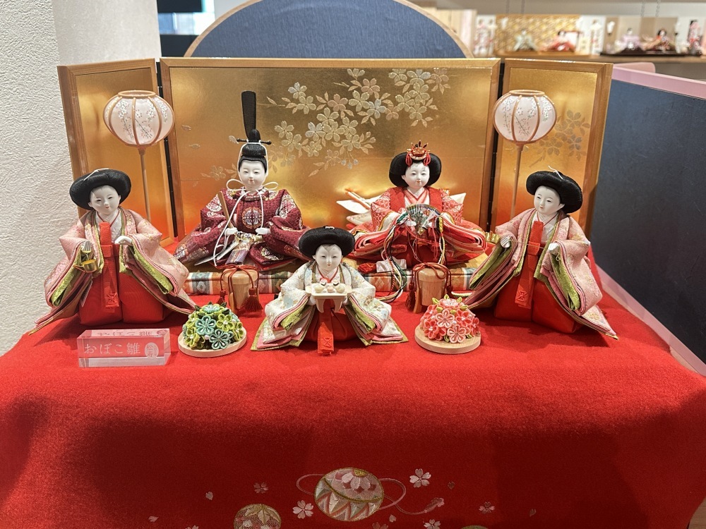 三寸おぼこ雛五人<BR>オリジナル桐収納飾り