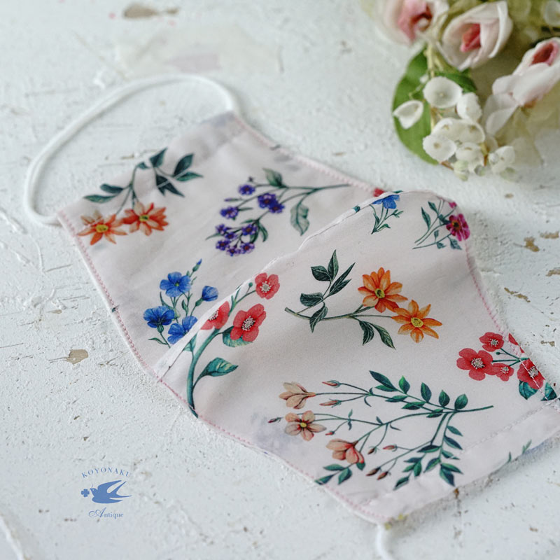 Liberty London�Υ��åȥ�ե��֥�å��μ���Ω�Υޥ��� Anneliese Tana Lawn W15.5��H13cm gr-023