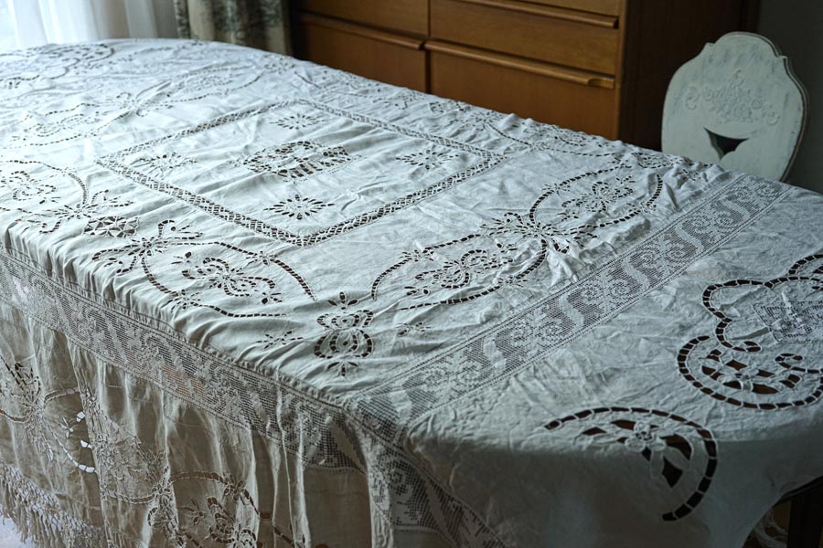 アンティーク ポワンドベニス オープンワーク水色刺繍 超大判クロス フィレレース アンティーク ポワンドベニス オープンワーク水色刺繍 超大判