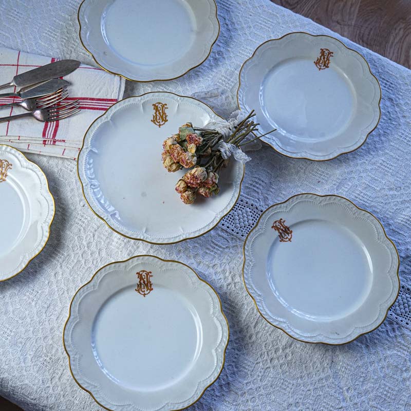 リモージュ アビランドLimoges Havilandのモノグラム入りデザート