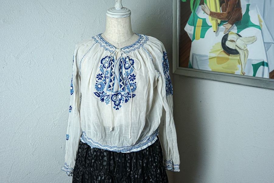 アンティークニードルワーク司祭服 クロッカス♱手刺繍 クリスチャン