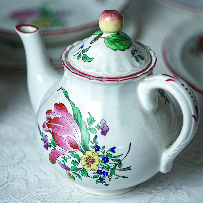 フランスのリュネビルK&Gの手描ボタニカルコーヒーポットW24×H20cm