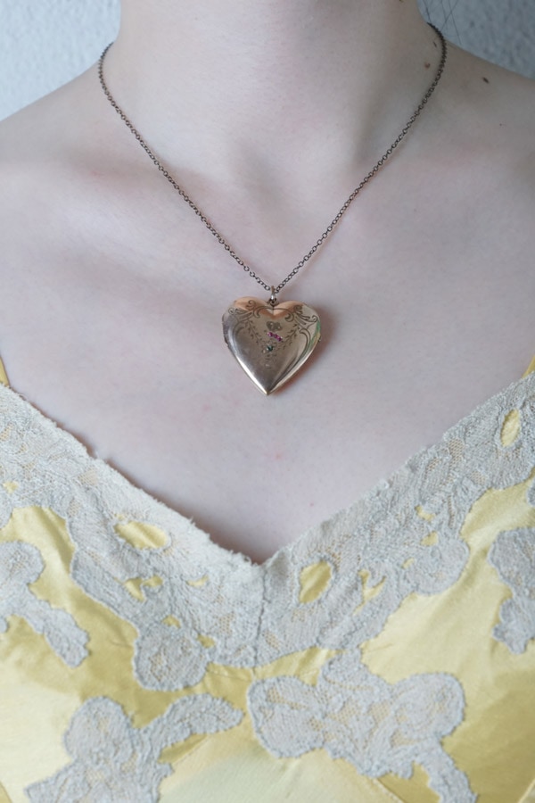 ペンダント ９CT 【ビクトリア時代】【アール・ヌーヴォー】 ペンダント 9CT 【ビクトリア時代】【アール・ヌーヴォー