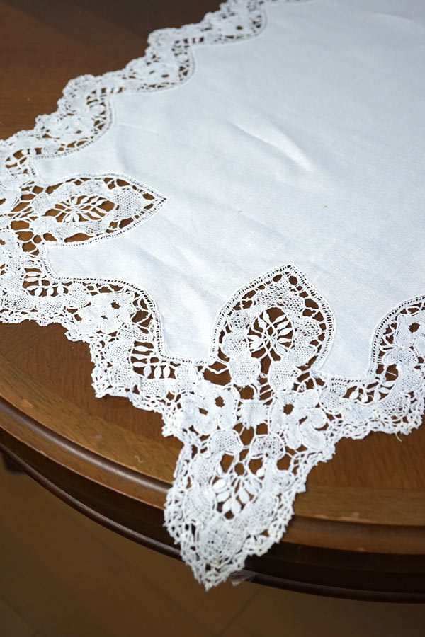 アンティークイタリア 美しい草花紋ミラネーゼ テープ＆ボビンレース