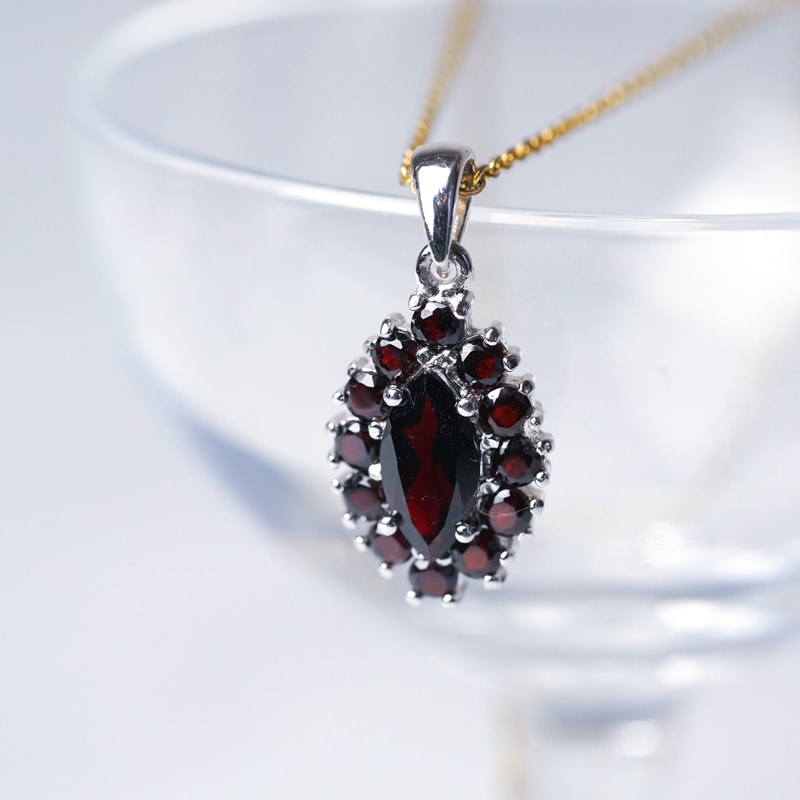 1950年代 マーキスカット ガーネットの優美な シルバーペンダント