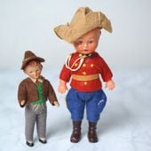 ドール・フィギュリン・陶器・木製・プラスティック・セルドイドなどの