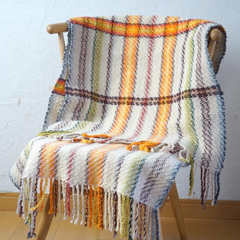 北欧ヴィンテージ 手織りウールのふっくら大判ショール（オレンジ