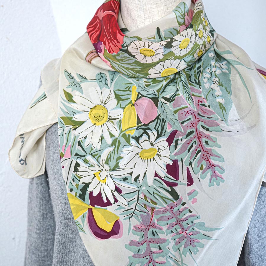 イギリス ヴィンテージ Jacqmar シルクスカーフ ボタニカルフラワー柄