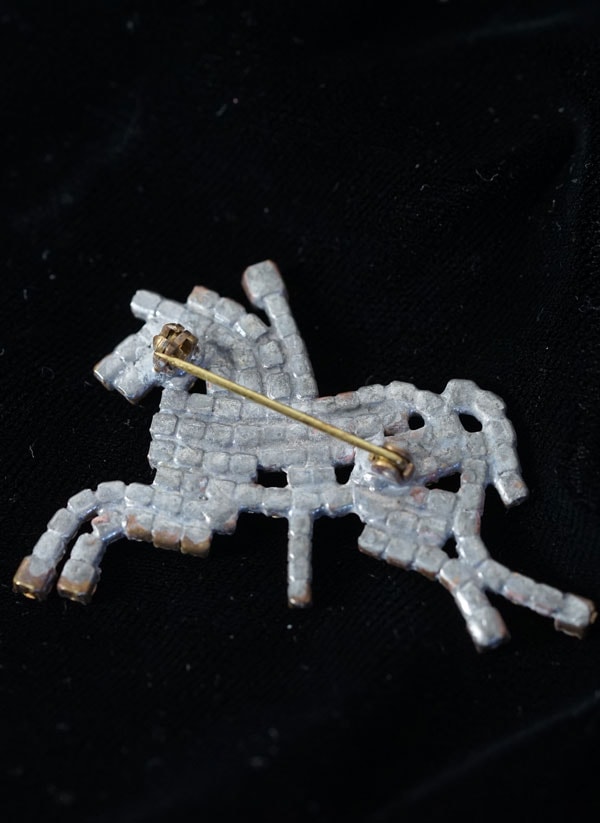 1960s チェコガラス キラキラな馬のヴィンテージブローチ5.3×3.5cm ga